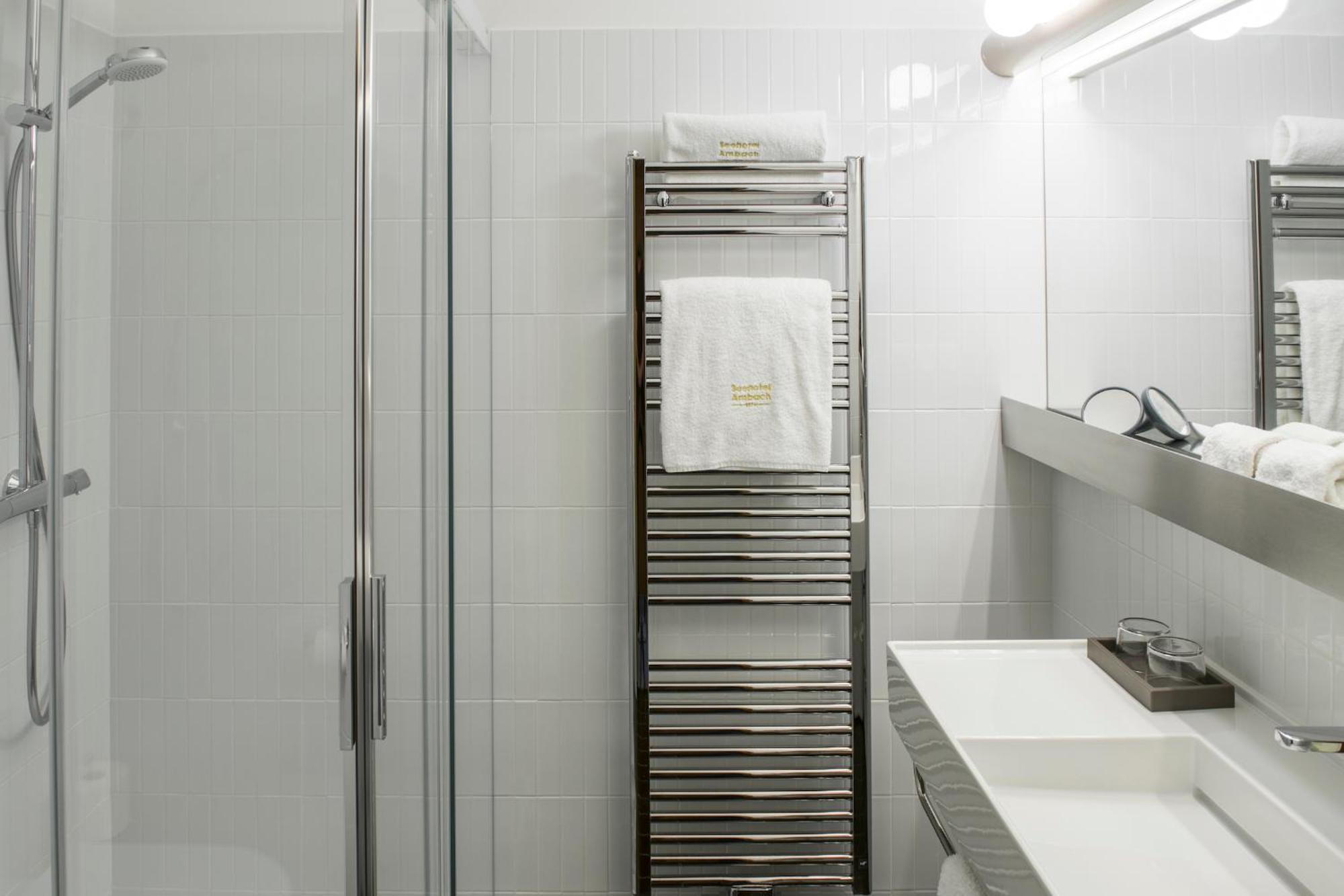 Seehotel Ambach Caldaro Room photo