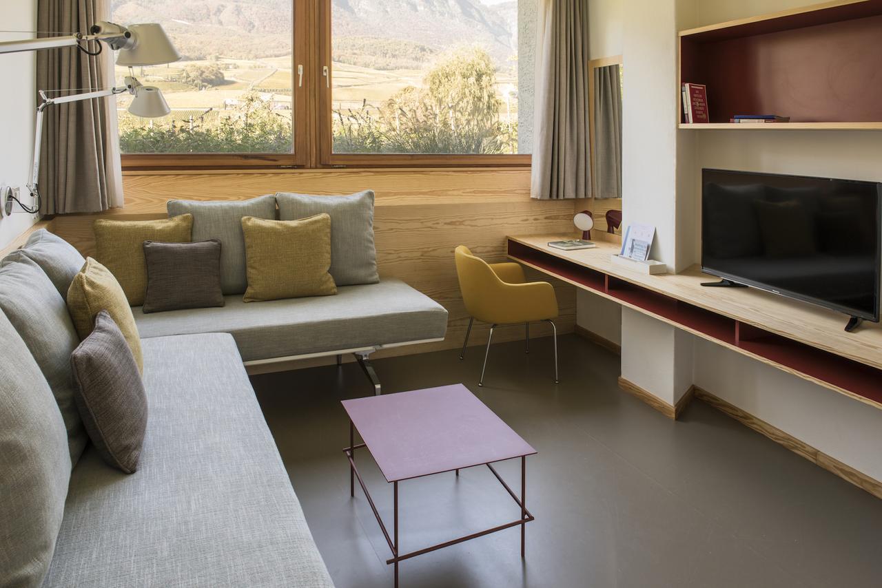 Seehotel Ambach Caldaro Exterior photo